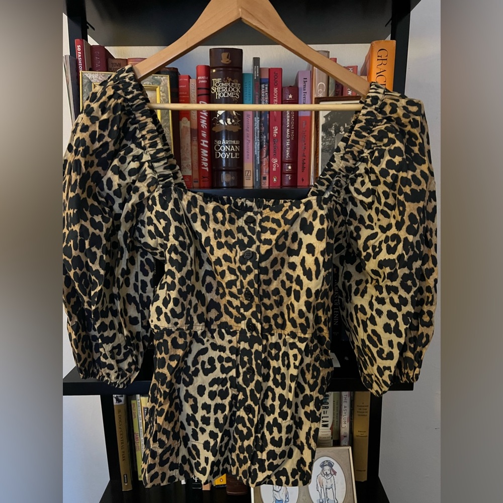 NWT Ganni Leopard Print Puff Sleeve Top